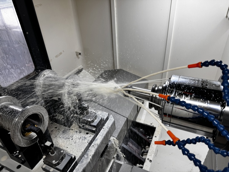 CNC бұрау бөлшектерінің артықшылықтары