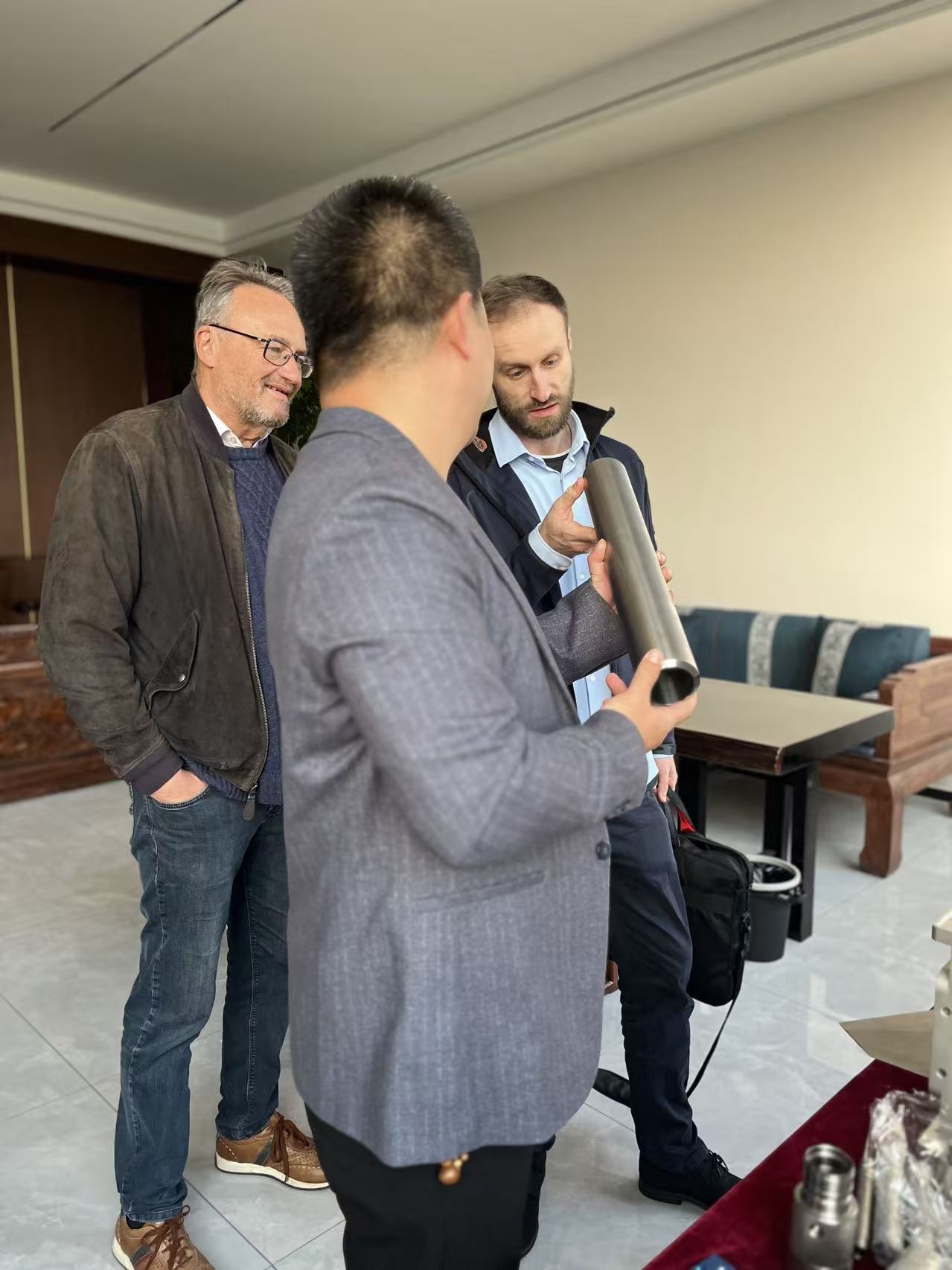 Апыр-ай! Біздің компаниямыздағы неміс клиенттері «Біздің компанияда», алға қарай прагматикалық ынтымақтастықты жалғастырады.