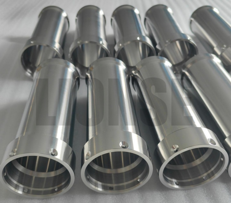 Неліктен титан кеме жасау үшін тамаша материал болып табылады?