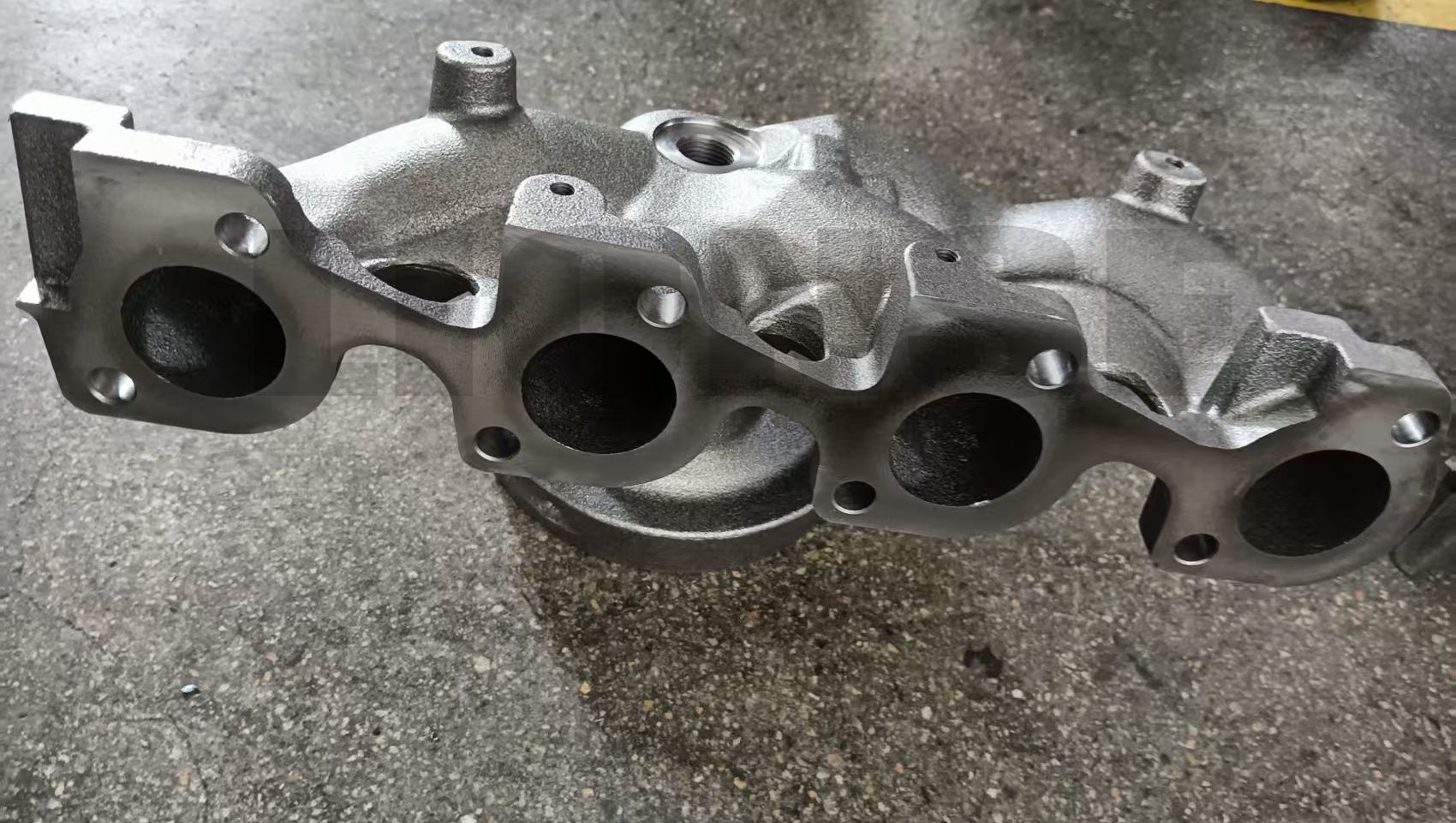 Шығару коллекторларын құюдың артықшылықтары қандай?