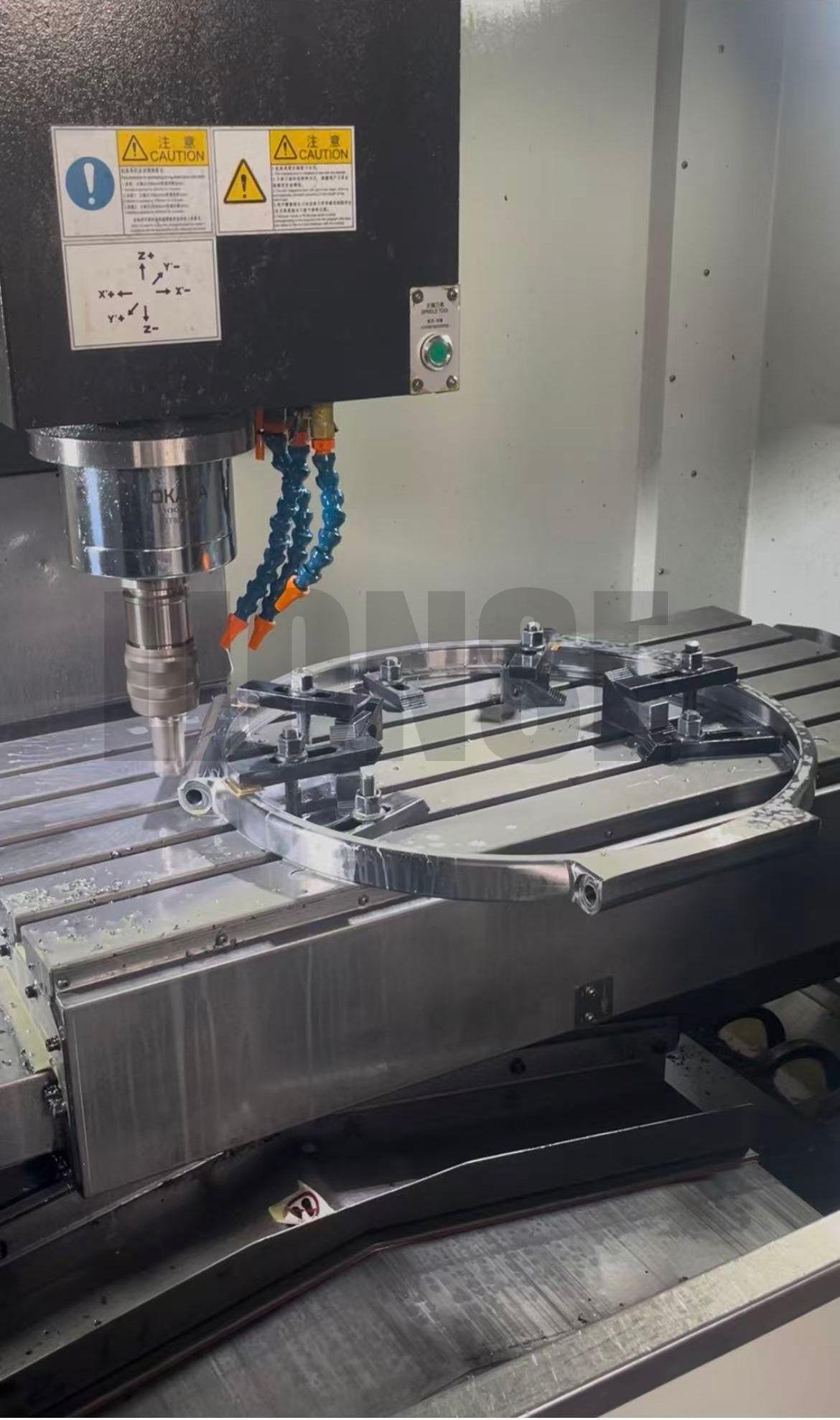 Үлкен саңылау тот баспайтын болаттан жасалған көп ойықты құлыптау сақинасының арнайы саңылаулары